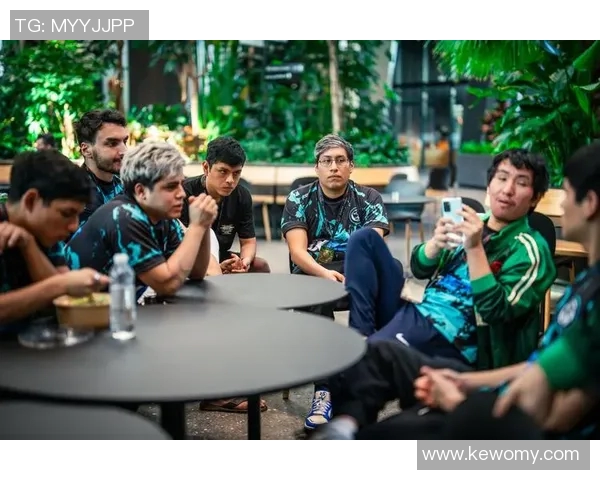 DOTA2战术分析：深入探讨TES战队的防反策略与执行细节