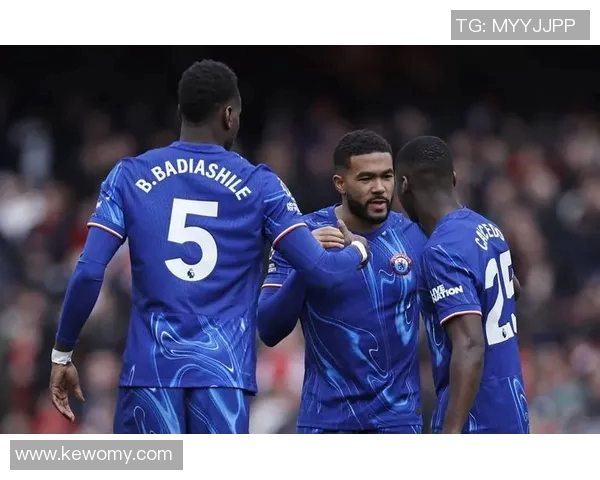 南京足球队中路突破的优势与不足分析及未来发展方向探讨