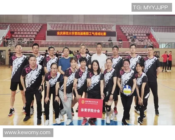 南京排球队在精英赛中的心理素质表现分析与反思 南京排球队在精英赛中的心理素质表现分析与反思