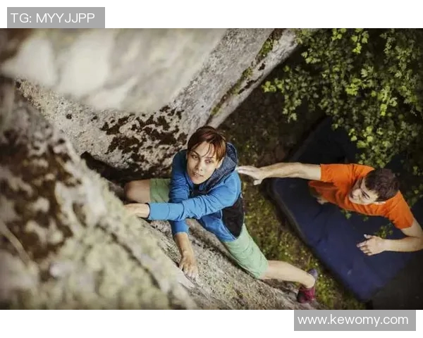 成都极限运动队在世界攀岩锦标赛中以89分领先其他队伍展现强大实力