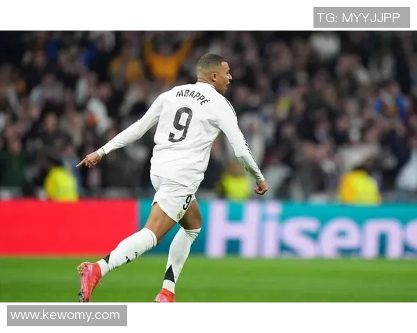 巴伦西亚与埃菲斯激战正酣谁能在欧冠赛场笑到最后