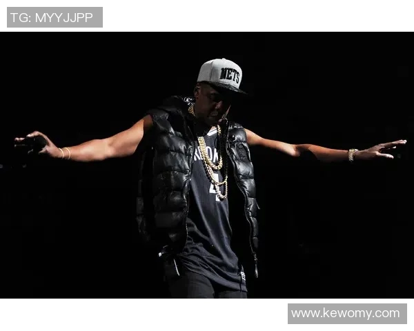 齐麟的崛起之路:从默默无闻到篮球场上的耀眼明星 齐麟的崛起之路:从默默无闻到篮球场上的耀眼明星