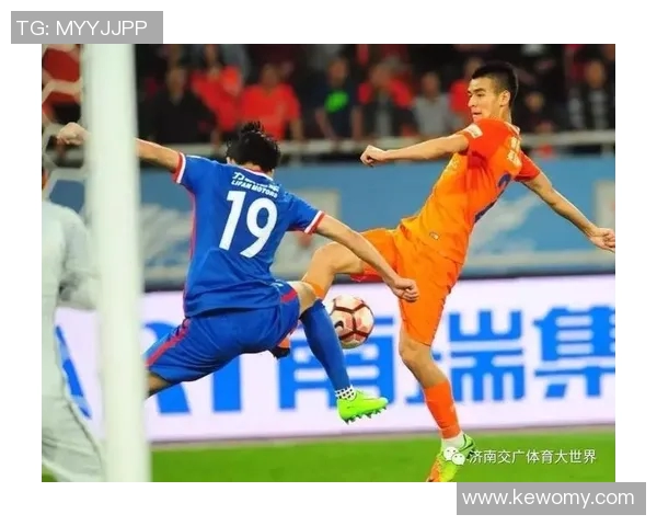 鲁能与力帆女球迷激情对决展现足球魅力与青春风采 鲁能与力帆女球迷激情对决展现足球魅力与青春风采