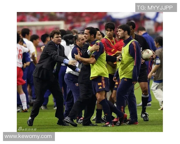 马尔默与比尼叶的激烈对决展现足球魅力与战术智慧的巅峰较量 马尔默与比尼叶的激烈对决展现足球魅力与战术智慧的巅峰较量