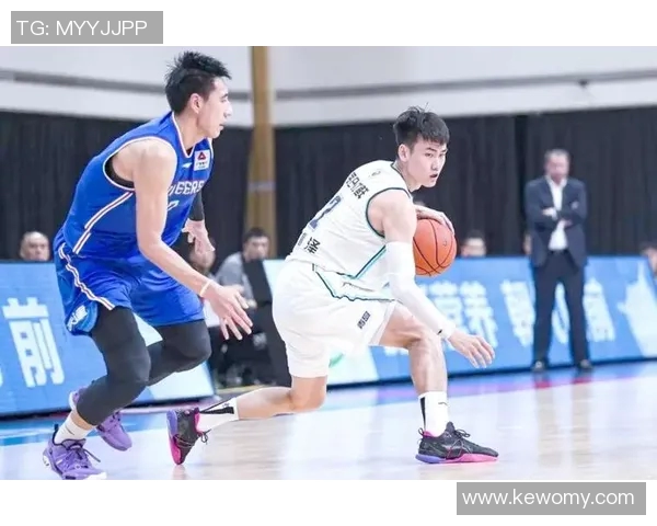 齐麟：从篮球新星到职业生涯的璀璨之路与未来展望