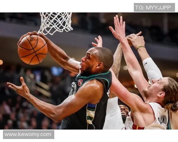 雄鹿与热火季后赛精彩全场回放分析与精彩瞬间回顾