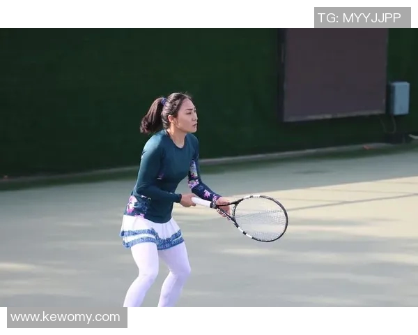 周芳独家分享网球心得与技巧助你提升球技的完美指南